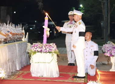 พิธีถวายเครื่องราชสักการะและวางพานพุ่ม ... พารามิเตอร์รูปภาพ 3