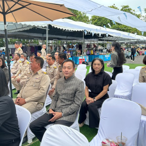 ร่วมพิธีเปิดงาน “ธงฟ้าเยียวยาลดค่าครองชีพประชาชน ... พารามิเตอร์รูปภาพ 1