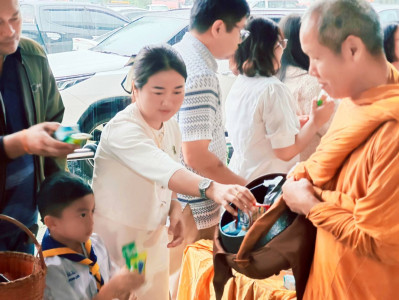 เข้าร่วมพิธีทำบุญตักบาตร เนื่องในเทศการเข้าพรรษา 2569 พารามิเตอร์รูปภาพ 1