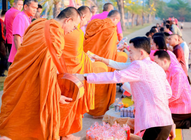 โครงการสวมผ้าไทยใส่บาตรริมหนองบัว ... พารามิเตอร์รูปภาพ 3