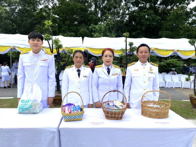 พิธีทำบุญตักบาตรถวายพระราชกุศล และพิธีวางพวงมาลา ... พารามิเตอร์รูปภาพ 1