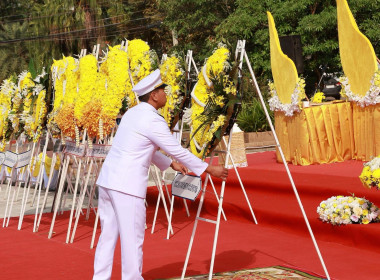 พิธีทำบุญตักบาตรถวายพระราชกุศล และพิธีวางพวงมาลา ... พารามิเตอร์รูปภาพ 7